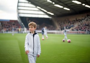 哈兰德：从天才少年到足坛巨星的成长之路与未来展望